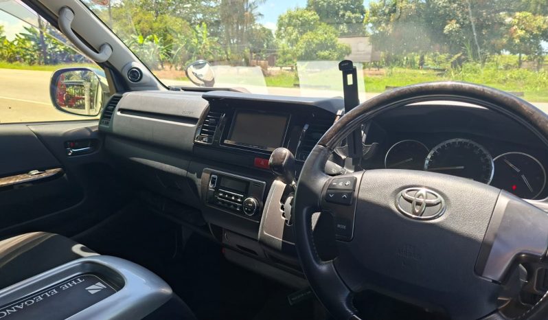 
								TOYOTA REGIUSACE Super GL VAN 2015 full									