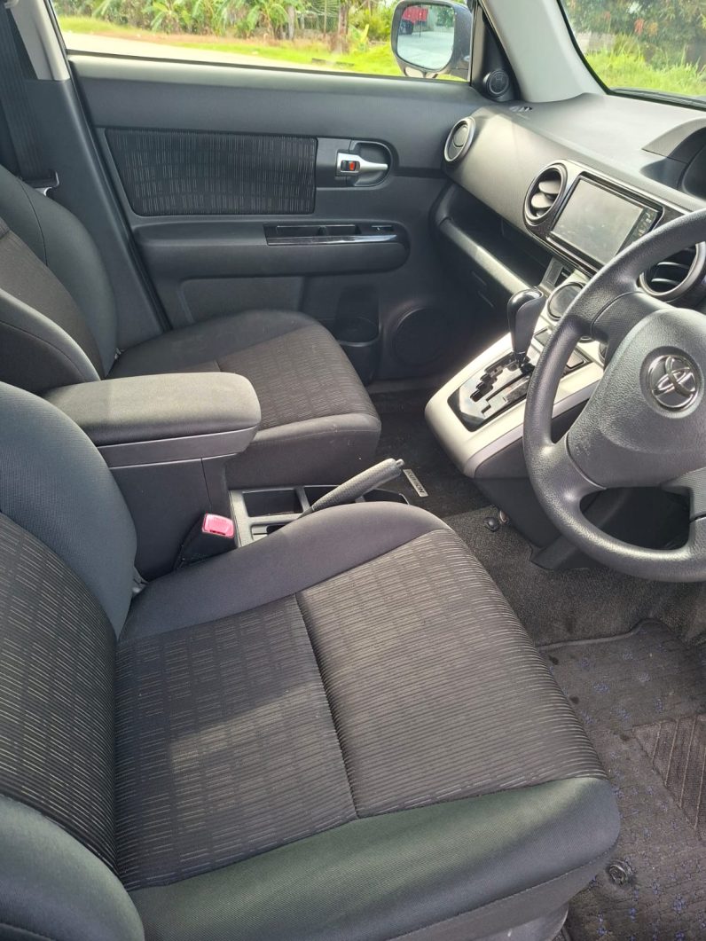 
								TOYOTA COROLLA RUMION 2015 full									