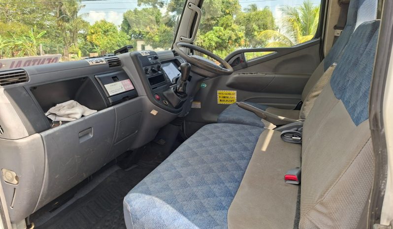 
								2004 MITSUBISHI TRUCK full									