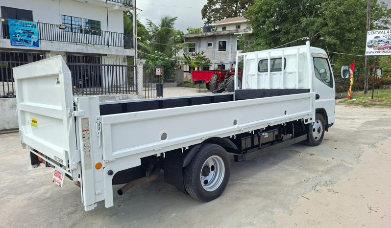 
								2004 MITSUBISHI TRUCK full									