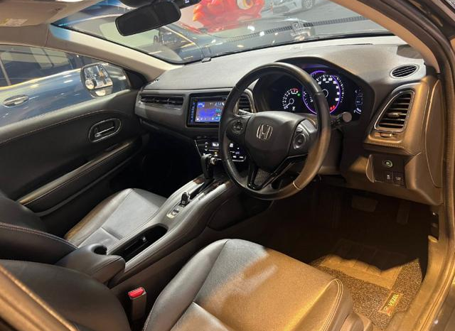 
								HONDA VEZEL 2016 full									