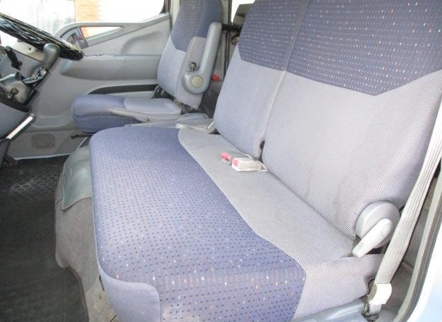 
								2003 Mitsubishi Canter 4 doors full									