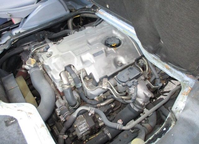 
								2003 Mitsubishi Canter 4 doors full									