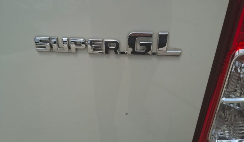 
								2017 Toyota Hiace Super GL full									