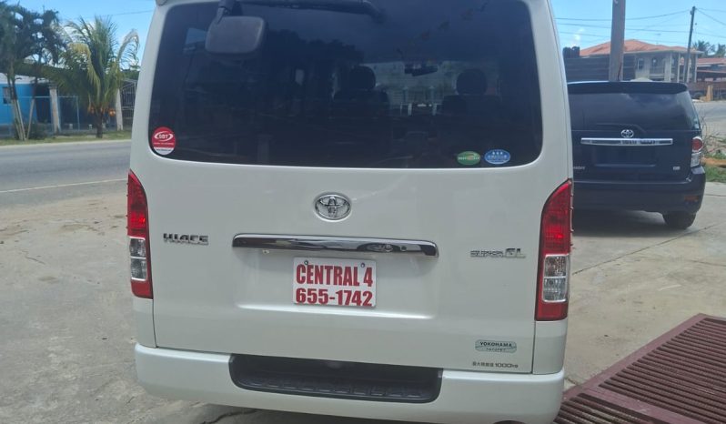 
								2017 Toyota Hiace Super GL full									