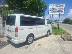TOYOTA HIACE VAN 2016 SUPER GL