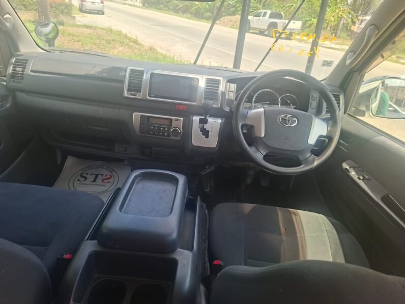 
TOYOTA HIACE VAN 2016 SUPER GL full									