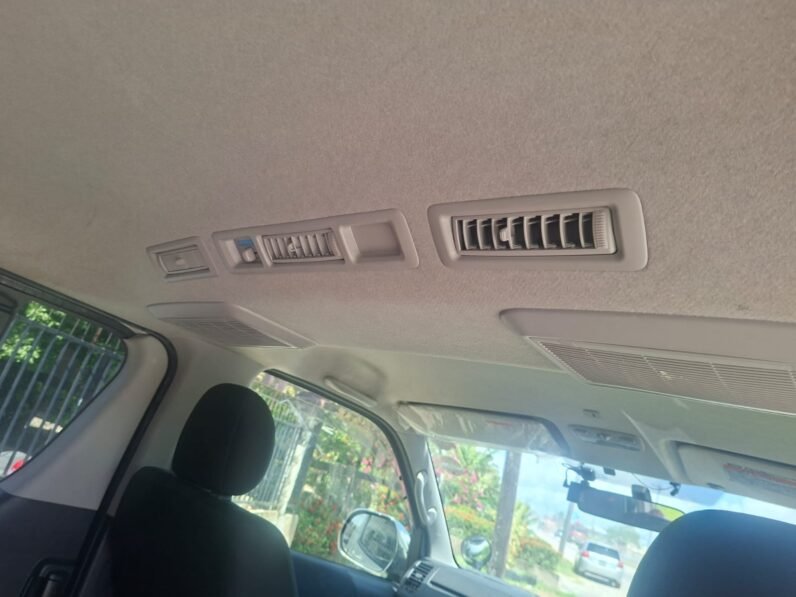 
TOYOTA HIACE VAN 2016 SUPER GL full									