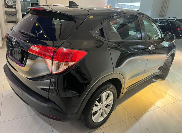 
								HONDA VEZEL 2016 full									