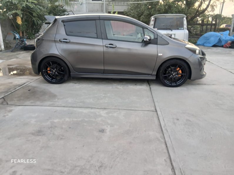 
								2014 vitz g MODELS full									