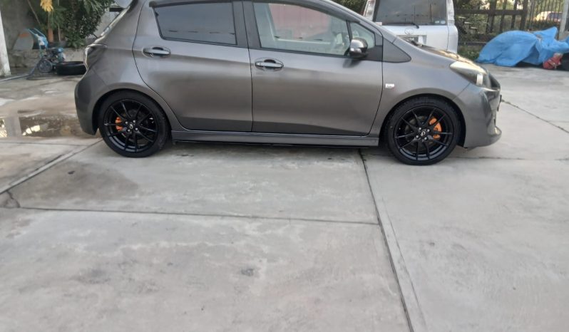 
								2014 vitz g MODELS full									