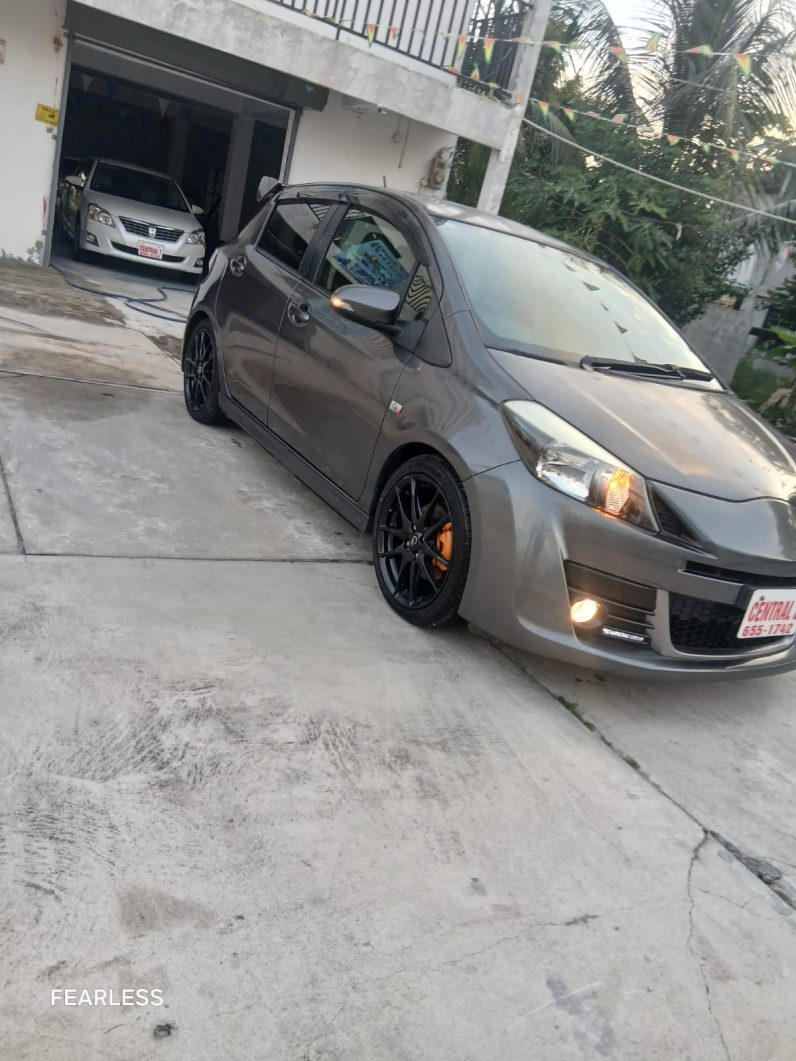 
								2014 vitz g MODELS full									