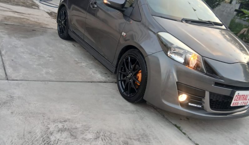 
								2014 vitz g MODELS full									