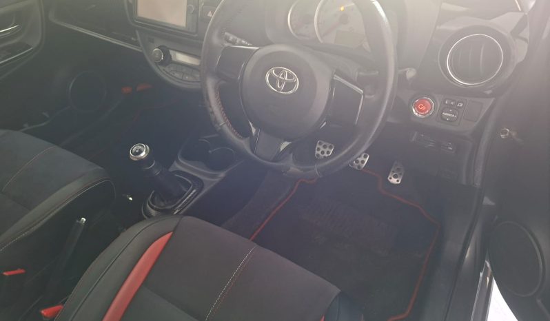 
								2014 vitz g MODELS full									