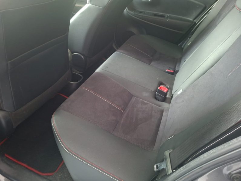 
								2014 vitz g MODELS full									