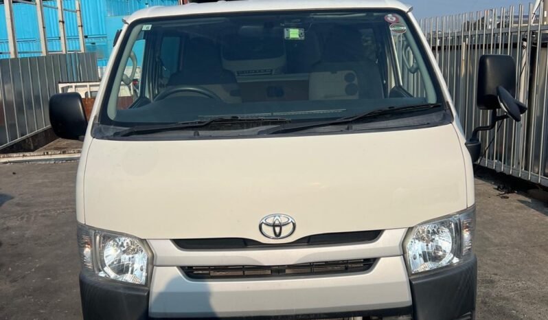 
2015 Hiace full									