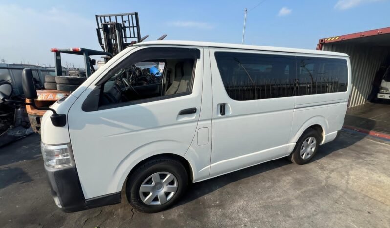 
2015 Hiace full									