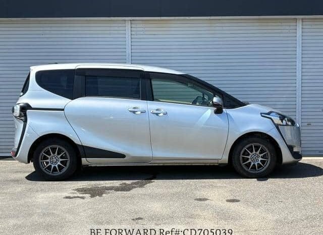 
2015 TOYOTA SIENTA full									