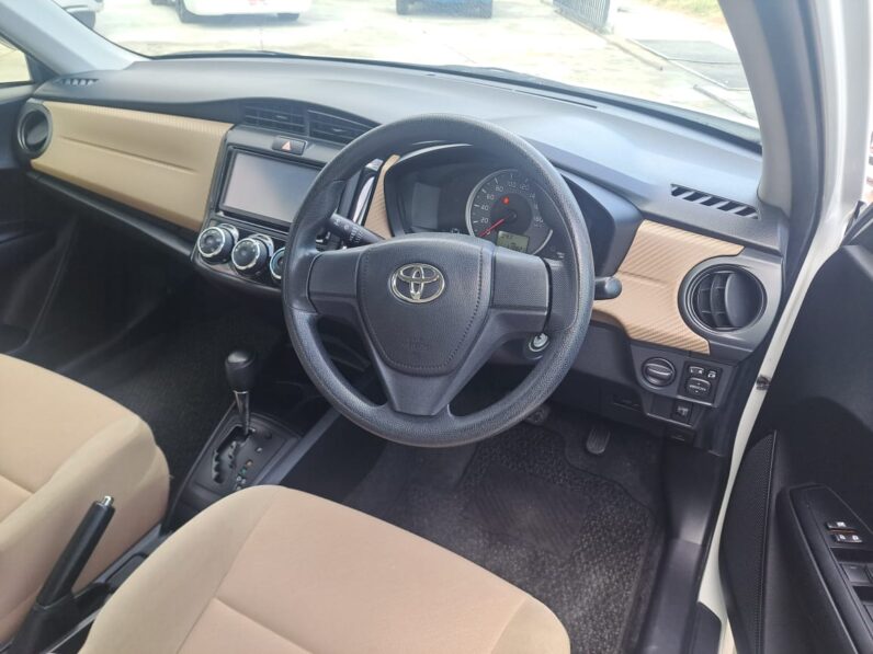 TOYOTA COROLLA AXIO 2013