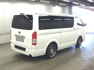 TOYOTA HIACE VAN 2015 PEARL WHITE